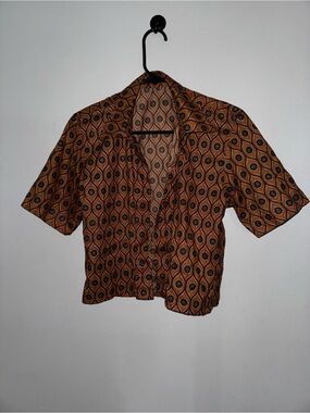 Wax short sleeves button up crop shirt